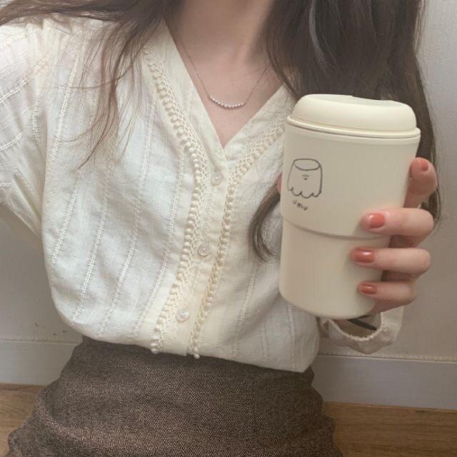 Áo sơ mi cổ V cách điệu