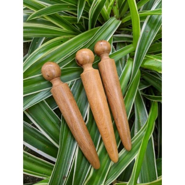 Cây dùi mát xa day ấn bấm huyệt đạo bằng gỗ thơm chăm sóc sức khỏe mọi lúc