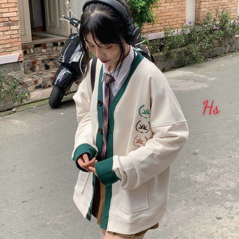 Áo khoác nỉ nữ kiểu dáng cardigan phối nút cổ tim in logo cực đẹp thích hợp mặc đi chơi đi học