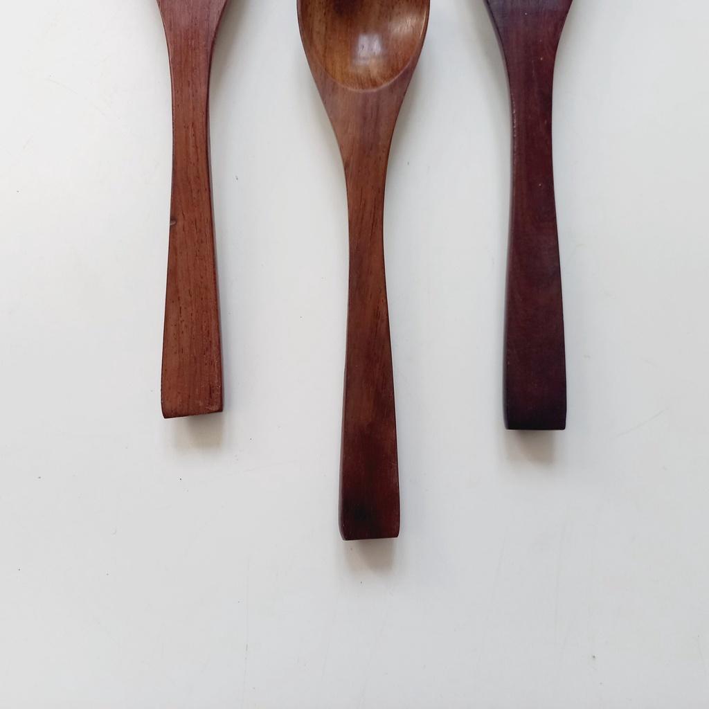 Thìa Gỗ Trắc Cỡ 14x3 cm Uống Trà, Cà Phê, Ăn Chè Của Craft Closet