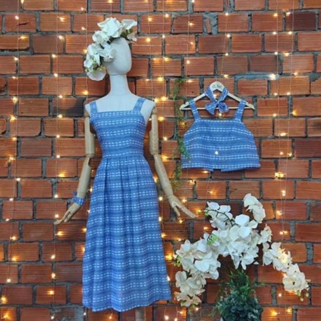 Đầm xanh dệt thêu/ Linen