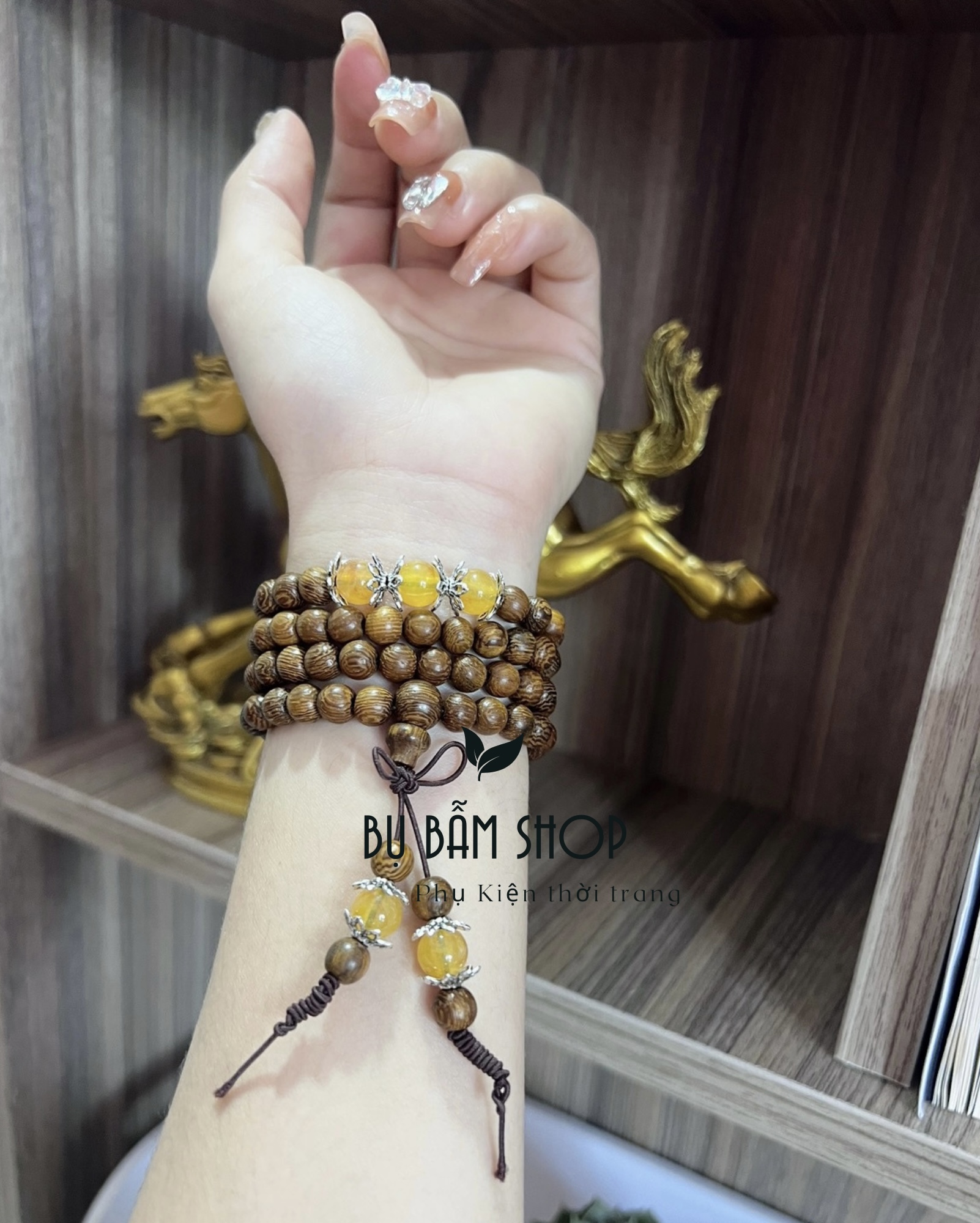 Vòng tay gỗ hương 108 hạt + Mix Charm Đá Theo Mệnh