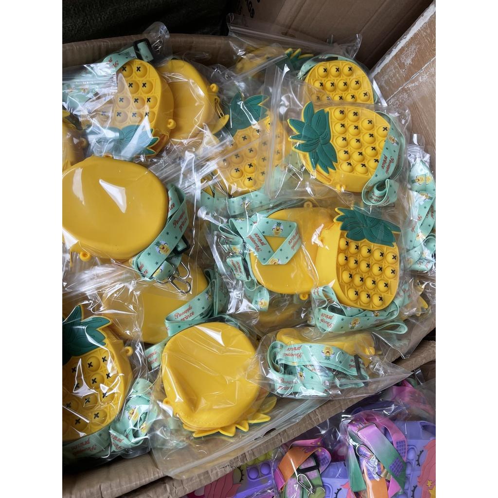 Túi đeo chéo mini kết hợp trò chơi pop it bằng silicon mềm giúp giảm căng thẳng