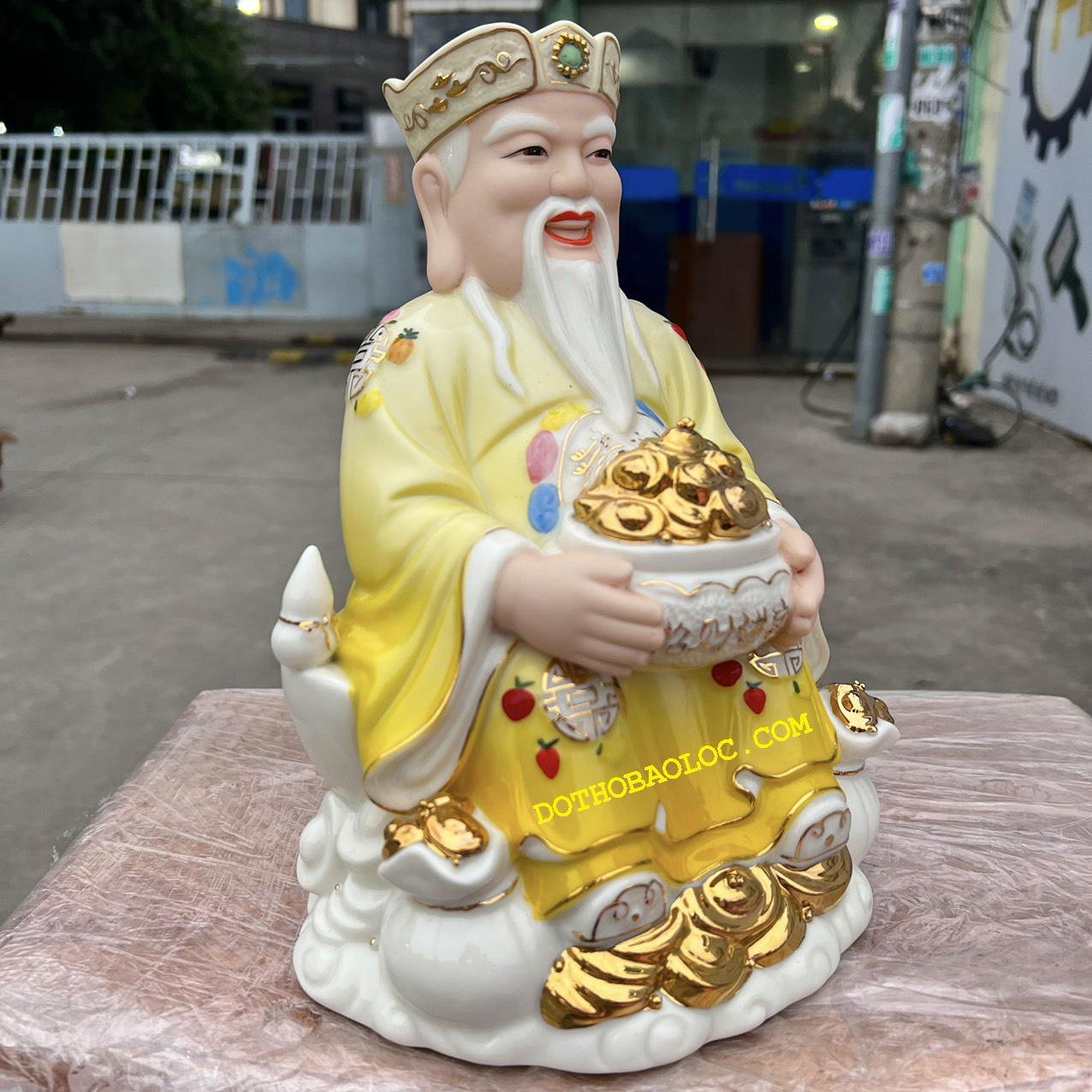 Tượng Thần Tài Thổ Địa sứ đức hóa cao cấp nhập khẩu Đài Loan cao 25cm – VÀNG