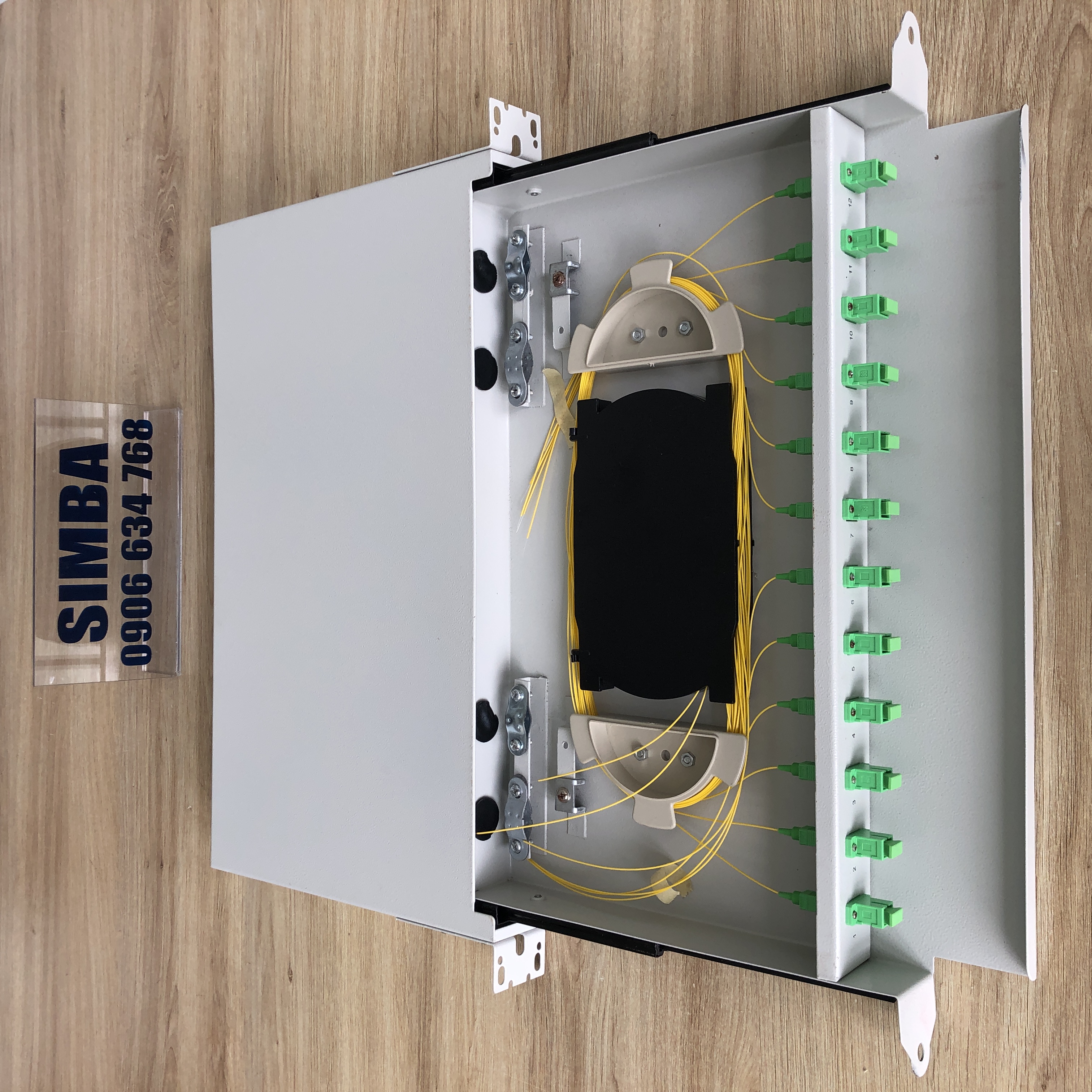 ODF quang 12FO gắn rack khay trượt SC/APC, đủ phụ kiện, dạng patch panel