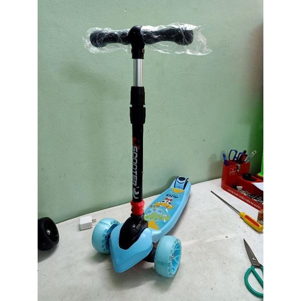 Xe trượt Scooter 3 bánh phát sáng size lớn cho bé