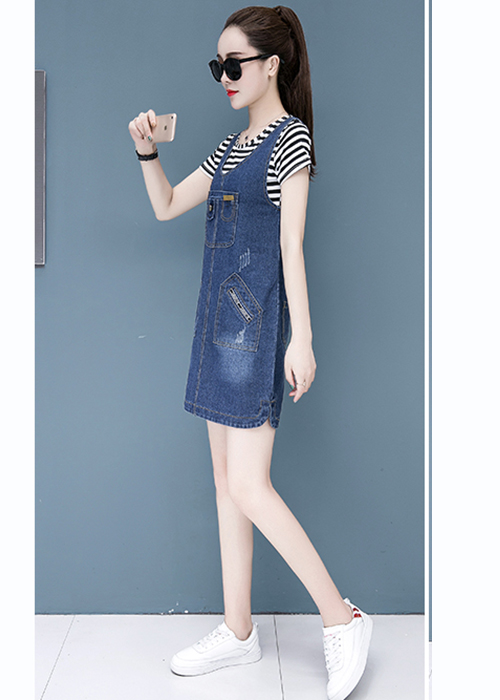 Đầm Yếm Jean Nữ Wash Cào Thêu Logo Thời Trang