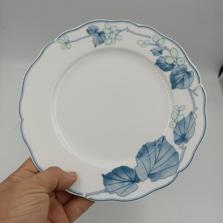 Đĩa Sứ Hoa Nho Xanh Kích Thước 20.5 CM Hàng Nhập Khẩu Cao Cấp