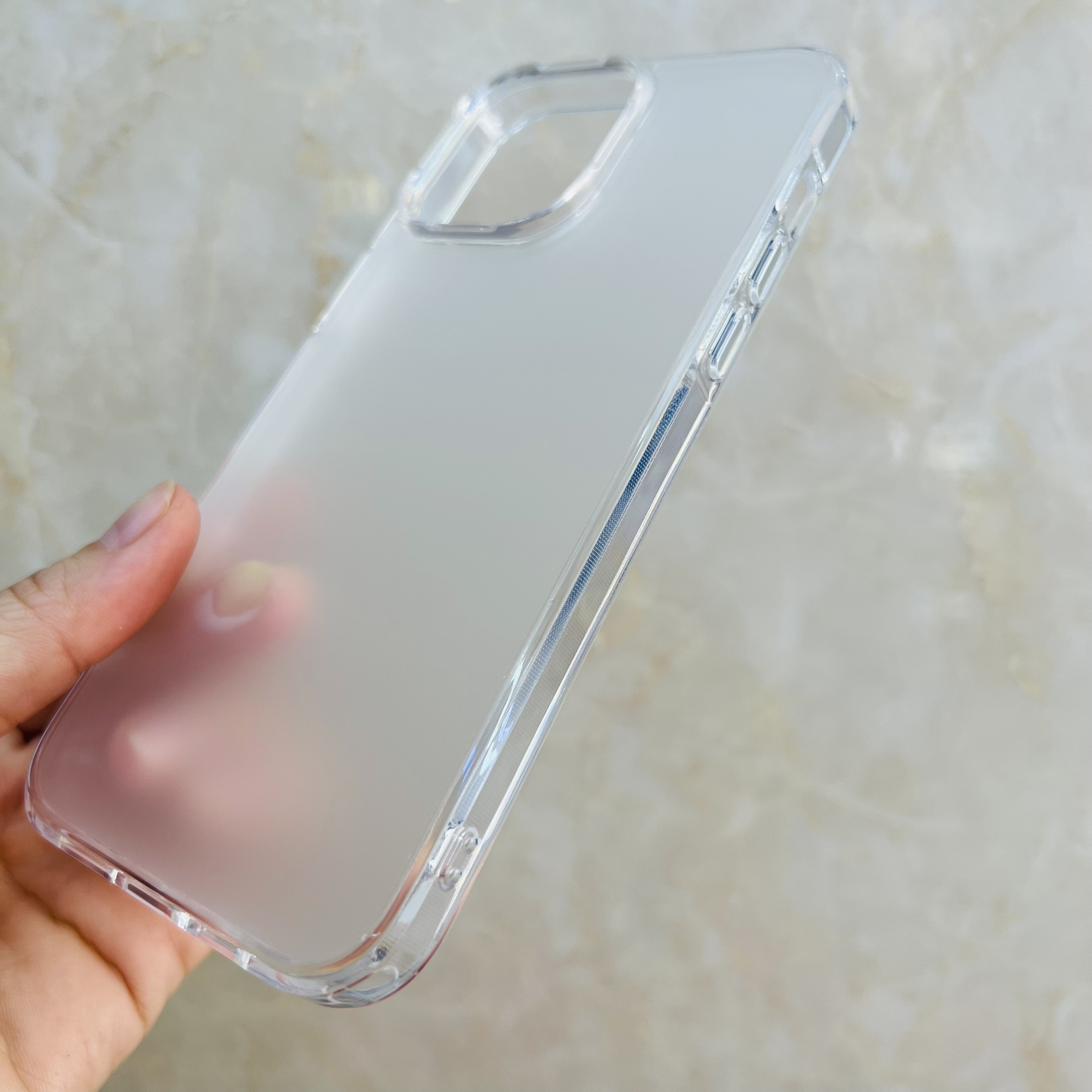 Ốp lưng dành cho iPhone 14 Pro Max Likgus trong mờ chống vân tay- Hàng chính hãng