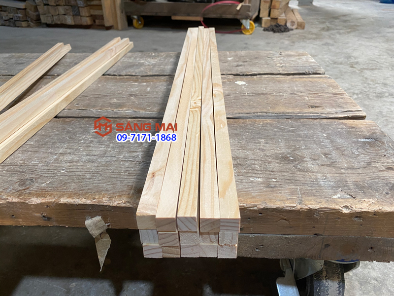 [MS80] Thanh gỗ thông vuông 1,5cm x 1,5cm x dài 80cm + láng mịn 4 mặt