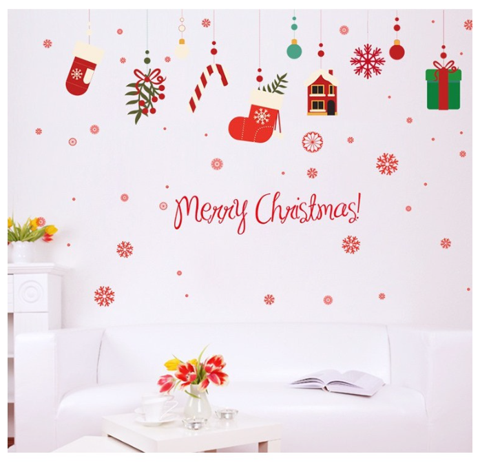 Decal dán tường trang trí - rèm dây treo quà và vớ noel vui nhộn