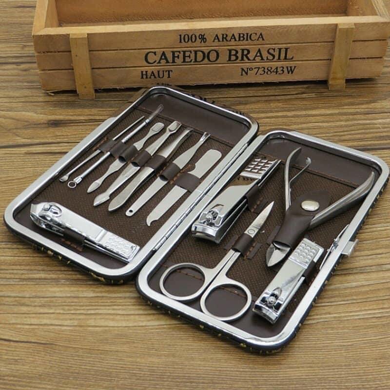 Bộ dụng cụ chăm sóc móng tay kìm kéo bấm móng 12 món