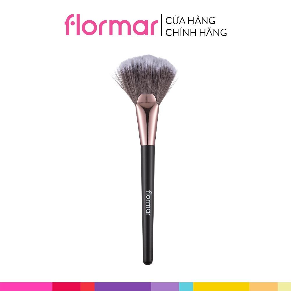 Cọ trang điểm dùng cho phấn bắt sáng Flormar Fan Brush