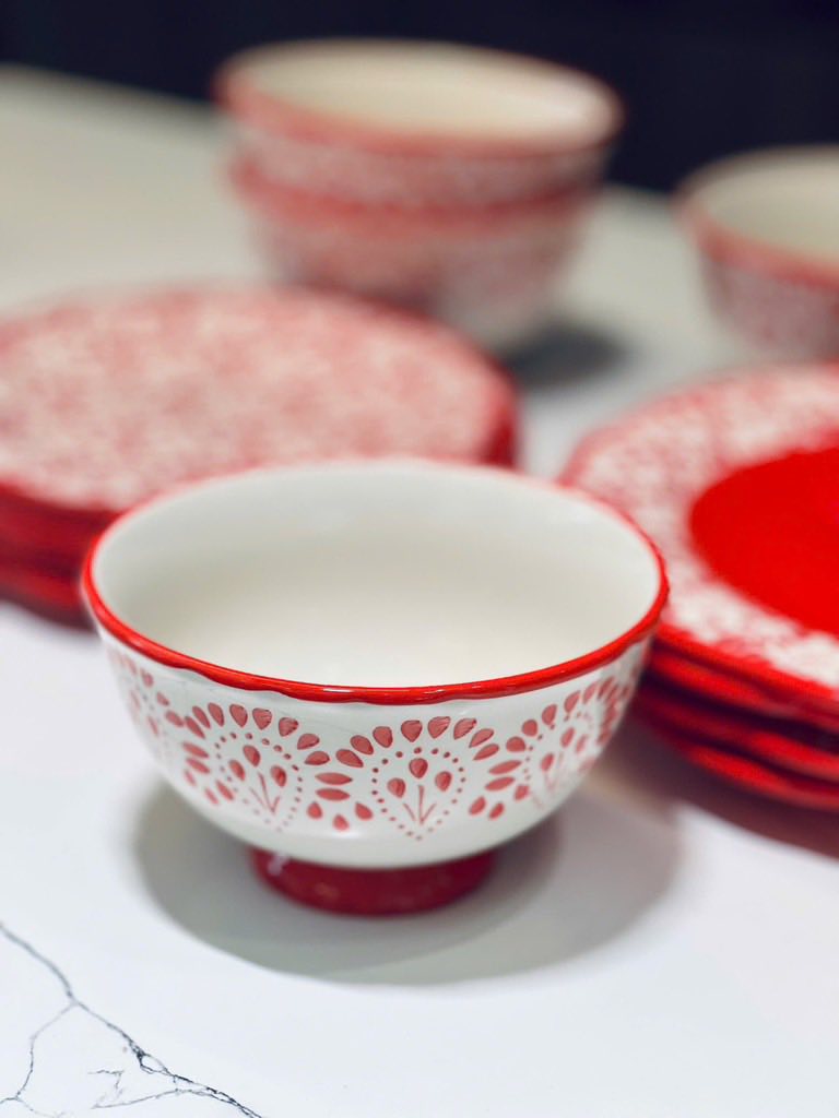 Set bát đĩa sứ The Pioneer Woman hoa đỏ (4 bát, 8 đĩa) hàng chính hãng