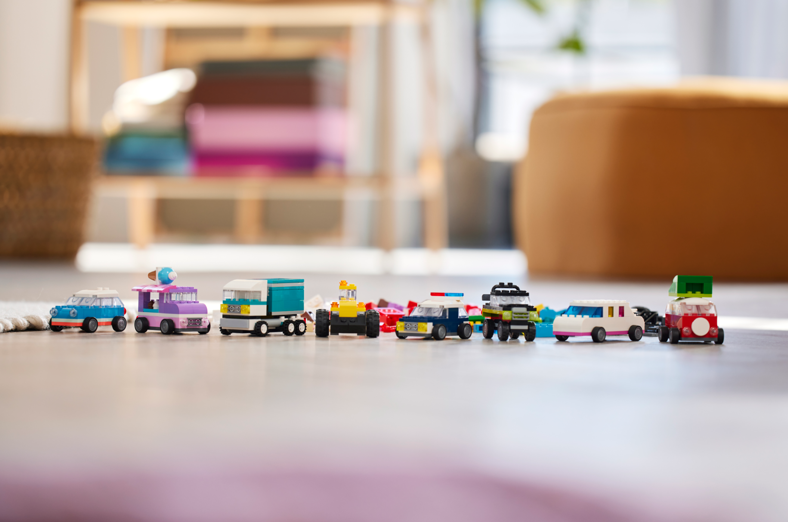 Đồ Chơi Lắp Ráp Bộ Gạch Chi Tiết Chủ Đề Phương Tiện Xe - Creative Vehicles - Lego Classic 11036 (900 Mảnh Ghép)