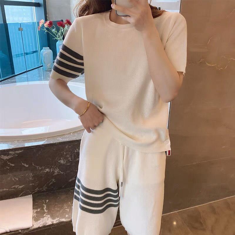 Bộ Quần Áo Thể Thao Phối Kẻ Sọc Dáng Rộng 2 Màu siêu xinh