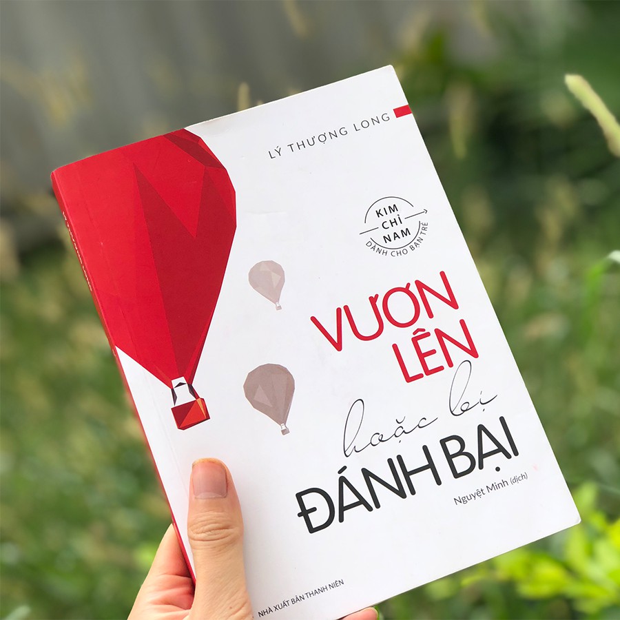 Sách- Vươn Lên Hoặc Bị Đánh Bại