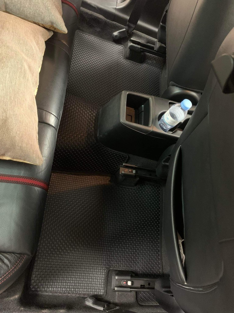 Thảm lót sàn ô tô KATA cho xe Mazda 2 - Khít với sàn xe, Chống trơn, Không mùi, Không ẩm mốc