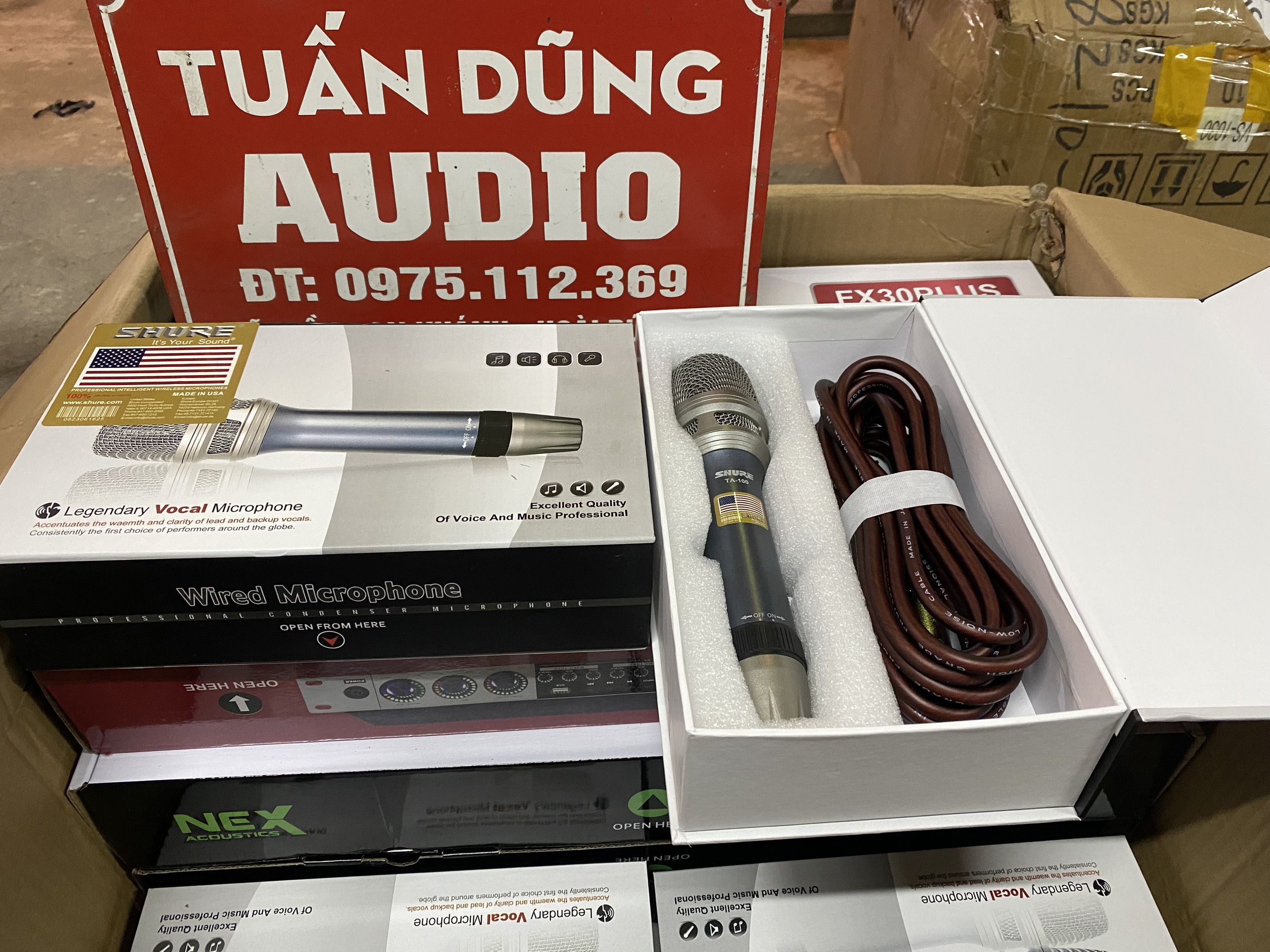 Mic SHURE TA-100 , Chất Lượng Âm Thanh Chân Thực, Hát Nhẹ , Hút Giọng Cho Ra Âm Thanh Chuẩn Mực,Chuyên KARAOKE