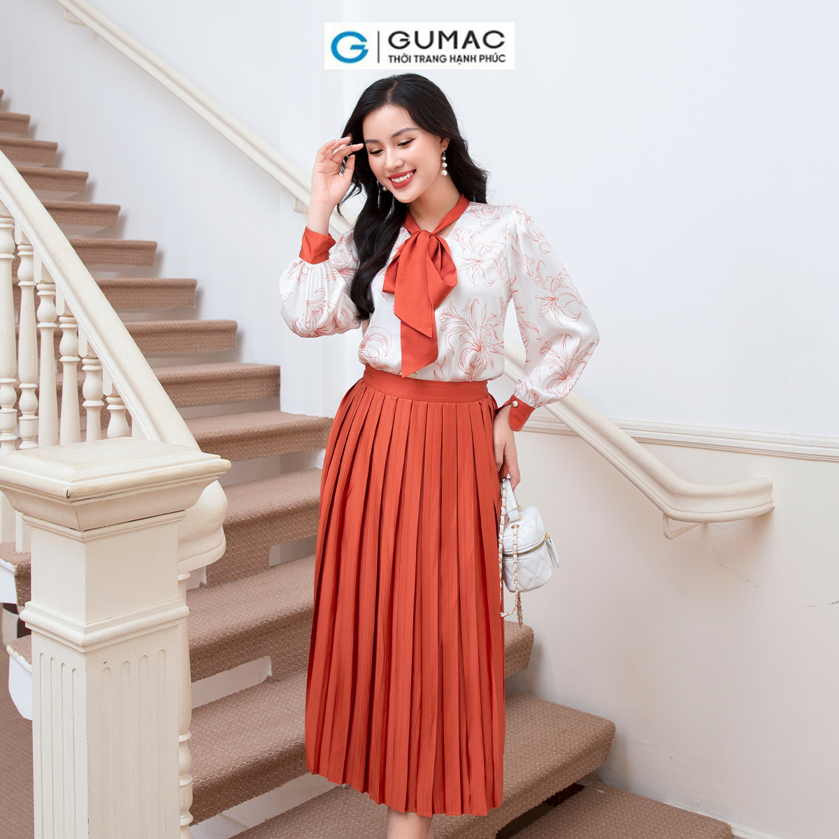Chân váy lụa dập ly thời trang GUMAC VD10007