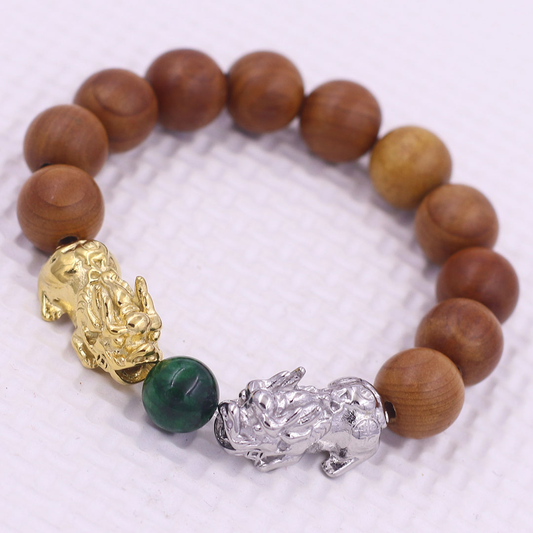 Vòng chuỗi đeo tay gỗ thủy tùng 12 ly charm tỳ hưu đôi inox trắng và vàng, vòng chuỗi phong thủy, charm tỳ hưu, vòng tay hạt chuỗi