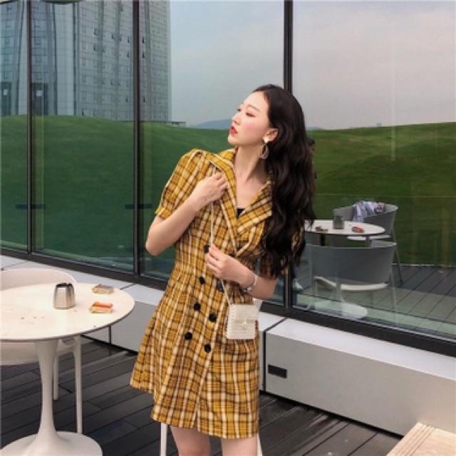 ĐẦM CARO VÀNG CỔ VEST CÓ SIZE