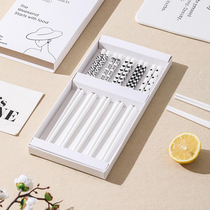 [KoSuyTu] Hộp 5 Đôi Đũa Gốm Sứ Cao Cấp Bền Đẹp An Toàn Cho Sức Khỏe - Đũa Ăn Cơm Kháng Khuẩn Chống Nấm Mốc Không Sơn Mài