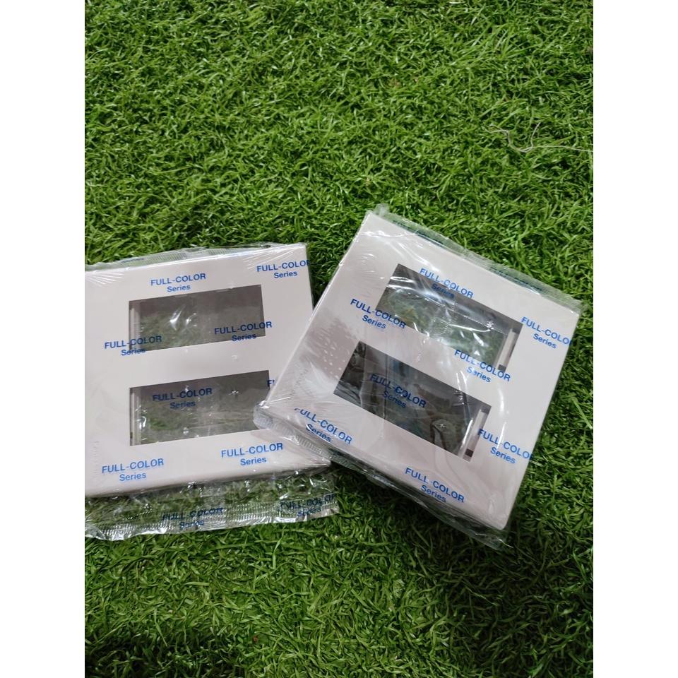 Hộp 10 Cái Mặt Dùng Cho 6 Thiết Bị Wide