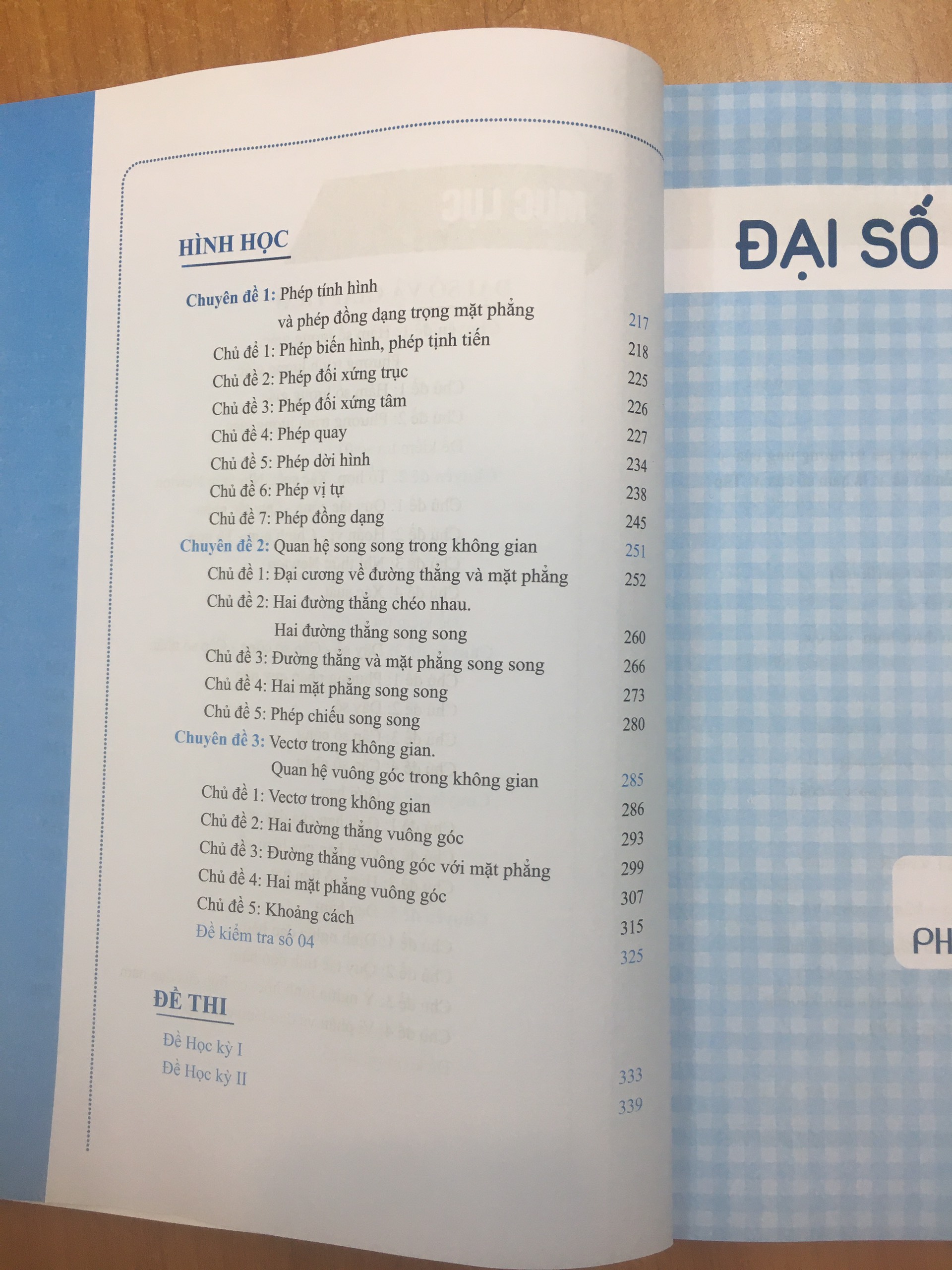 Sách Bứt phá 9+ môn Toán lớp 11 ( Update Mới Nhất )