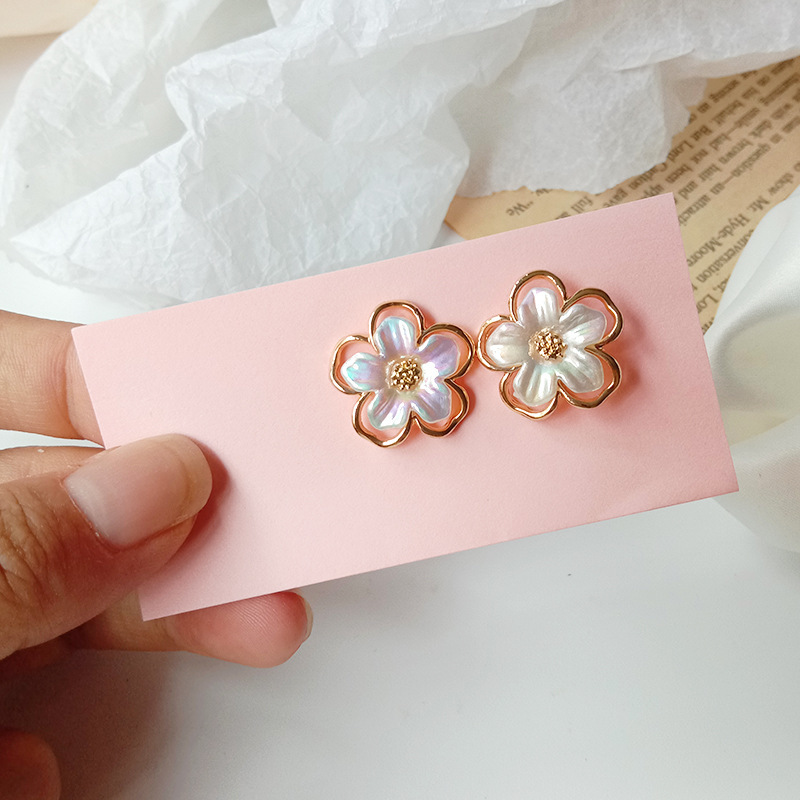 Khuyên tai/ Bông tai bạc S925 thiết kế hình hoa mai hoạ tiết nổi đơn giản nữ tính Blossom A0090