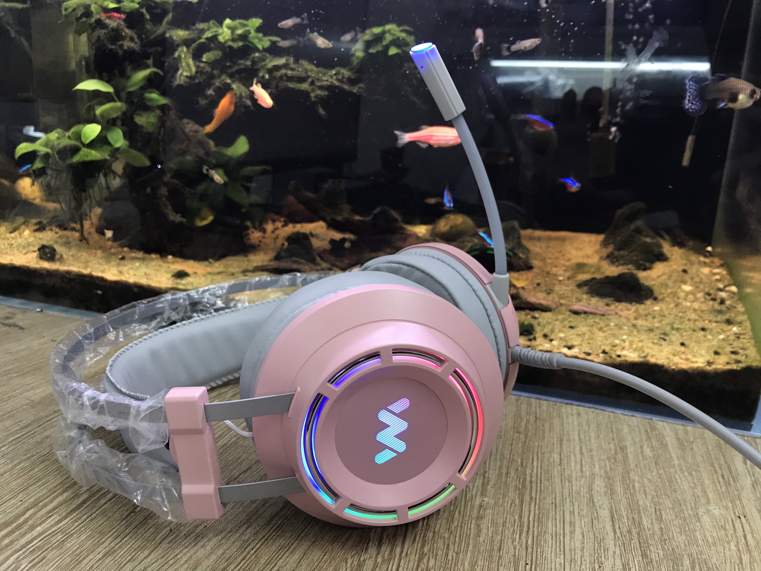 Tai Nghe Gaming Wangming 9800s Pink (Màu Hồng) Âm Thanh 7.1 USB LED - Hàng Nhập Khẩu