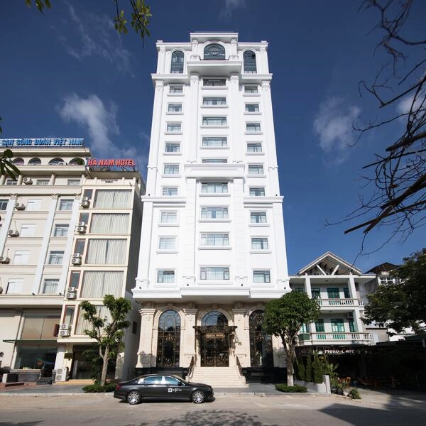 D'Lecia Hotel 4* Hạ Long - Gồm Bữa Sáng, Hồ Bơi, Khách Sạn Ngay Trung Tâm Bãi Cháy, Thuận Tiện Thăm Vịnh, Nhiều Tiện Ích