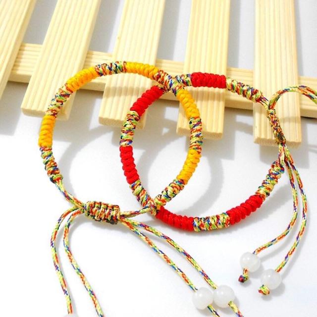 Vòng tay dây ngũ sắc Tây Tạng màu vàng