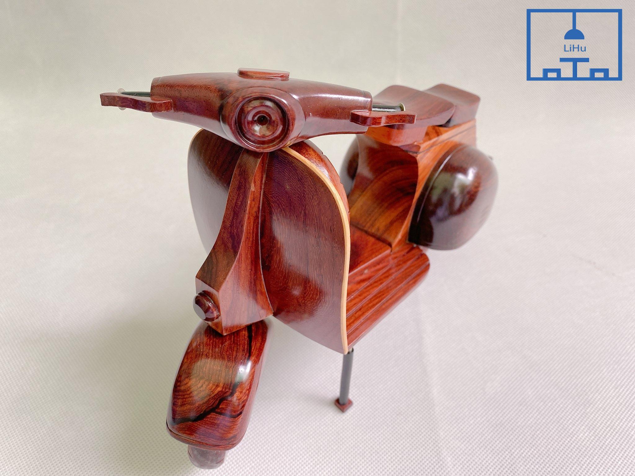 Mô hình xe máy trang trí VESPA NATURE trang trí nhà cửa - Size 25x8x12