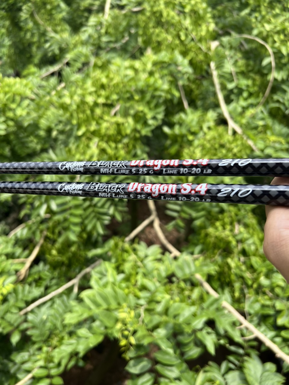Bộ Cần Câu Lure Máy Đứng Rồng Đen + Máy Deukio AC Tặng Phụ Kiện