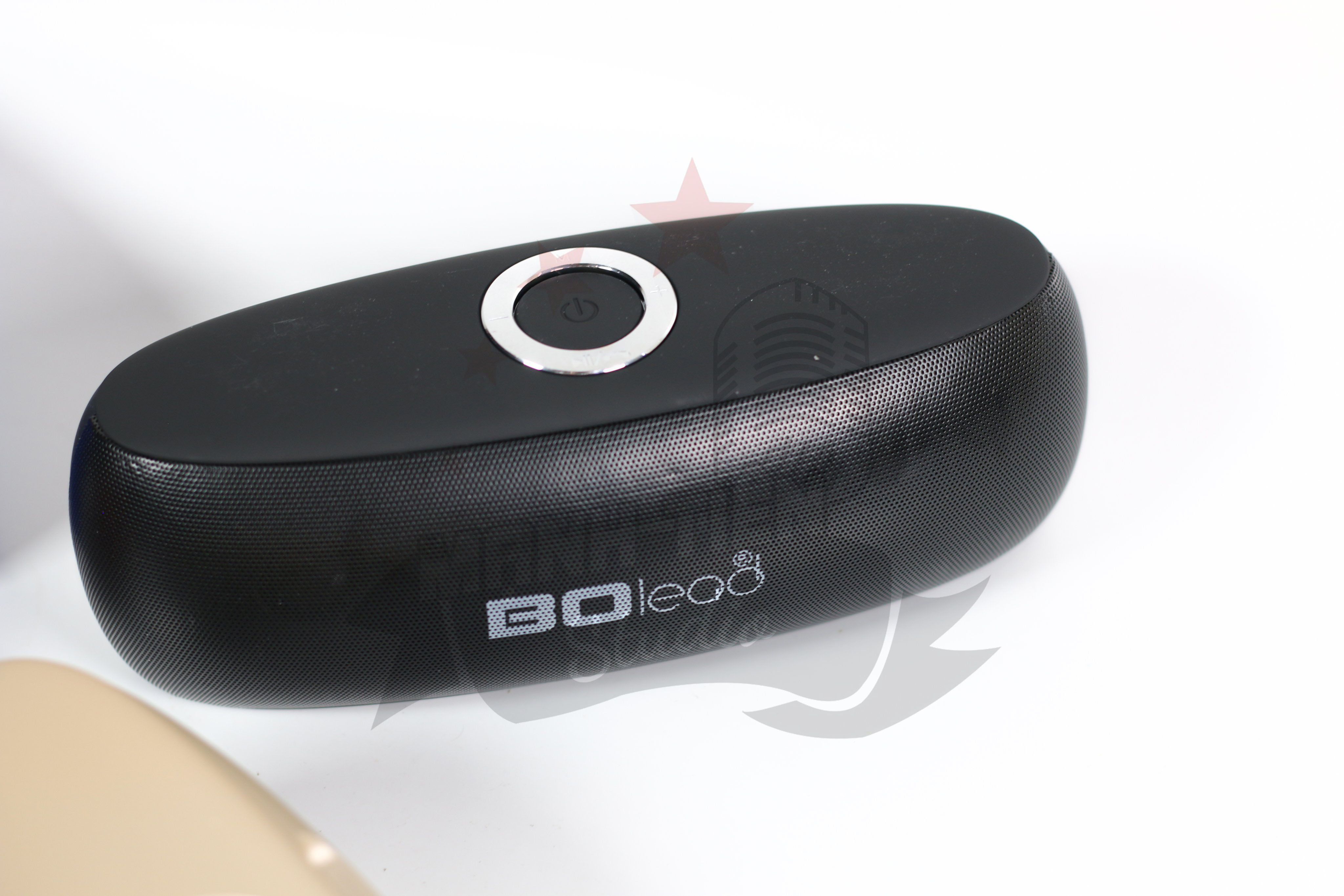 Loa bluetooth BOlead S8 - loa cầm tay cao cấp, âm thanh Stereo chất lượng cao - Màng cộng hưởng cho âm thanh sống động - Công suất 10W, dung lượng pin cao - Thiết kế thời trang, ấn tượng - Hàng nhập khẩu