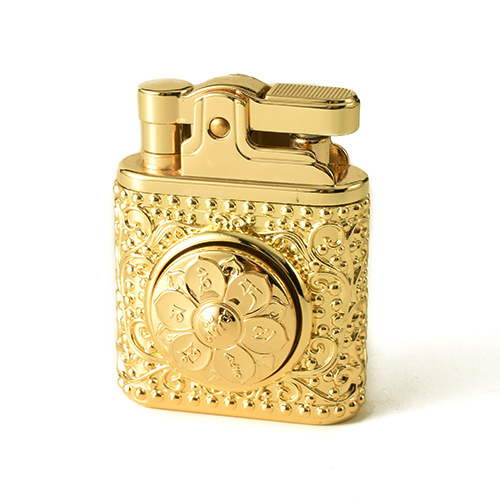 Vỏ Hột Quẹt Bật Lửa Zorro Z582-201 Thiết Kế Độc Lạ Với Hoa Văn Cổ Nổi Phía Trước Nhiều Màu - Dùng Xăng Đá Cao Cấp