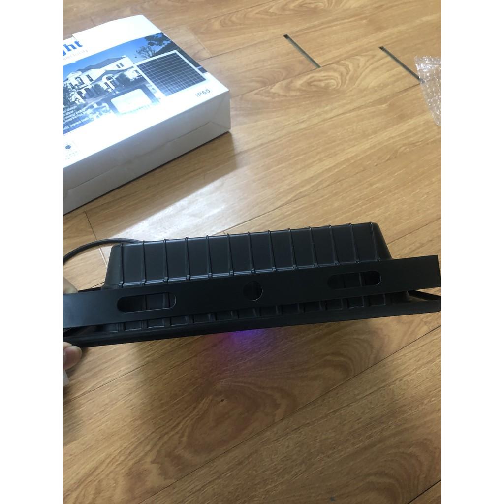 ĐÈN PHA NĂNG LƯỢNG MẶT TRỜI SOLAR LIGHT 100W