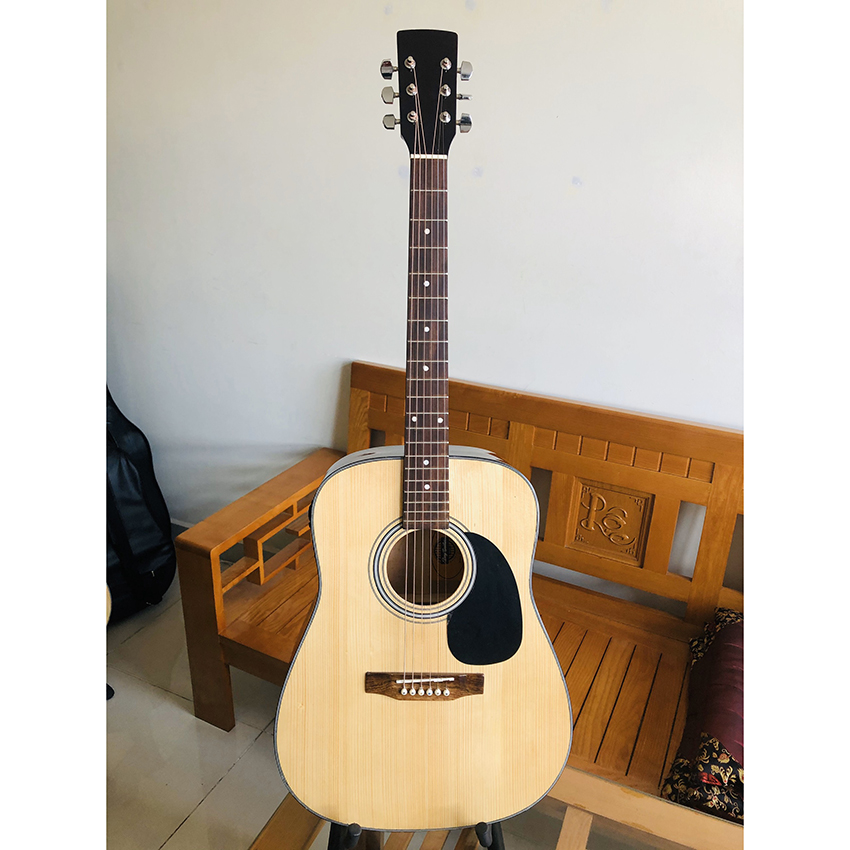 Đàn guitar classic model DD120X có EQ 7545R cho ra âm thanh tốt dành cho bạn tập chơi và sử dụng lâu dài