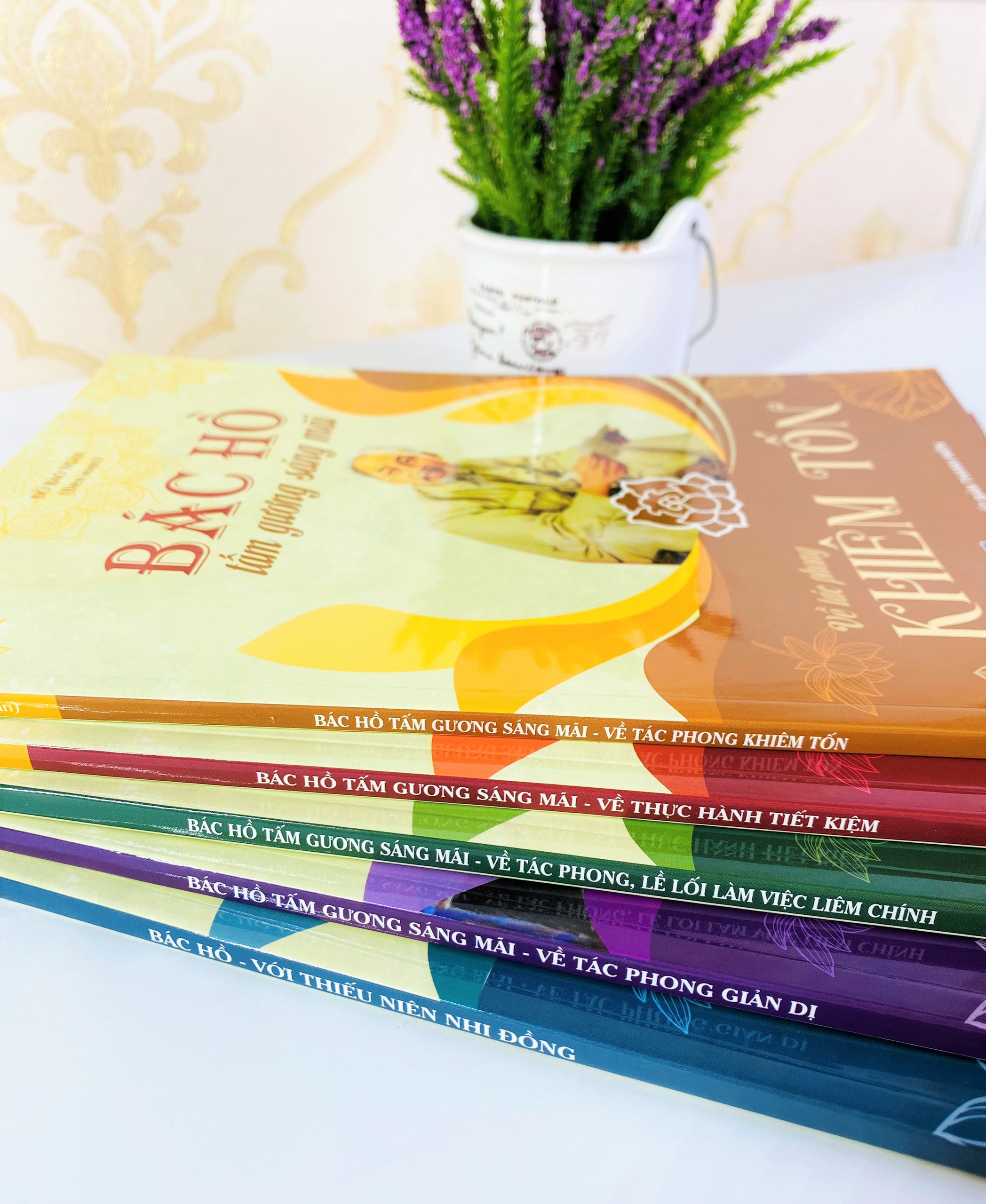 Sách - Trọn bộ 5 cuốn Bác Hồ tấm gương sáng mãi - ndbooks