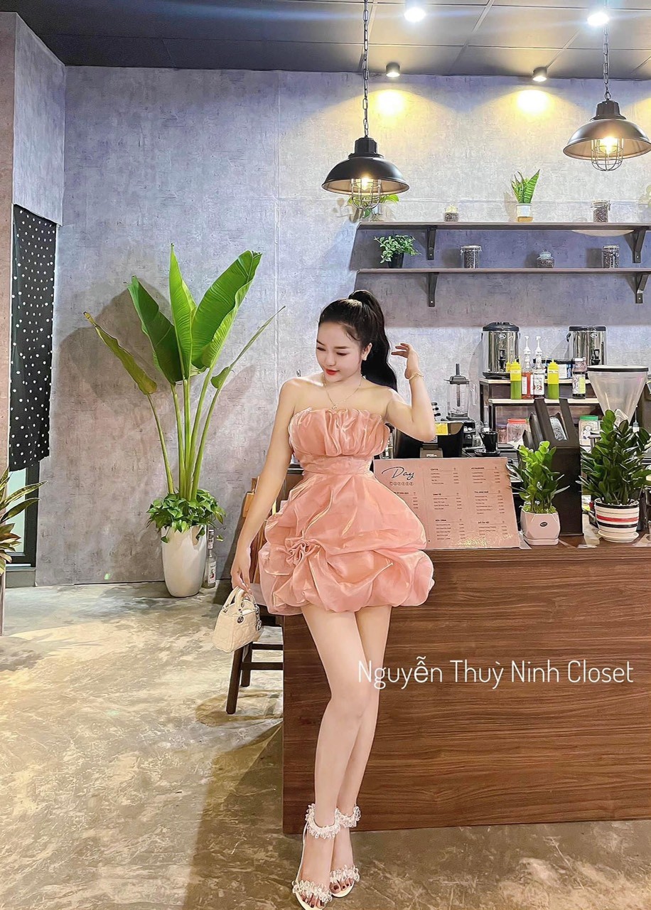 ĐẦM XÒE CÚP NGỰC VOAN TƠ DỄ THƯƠNG