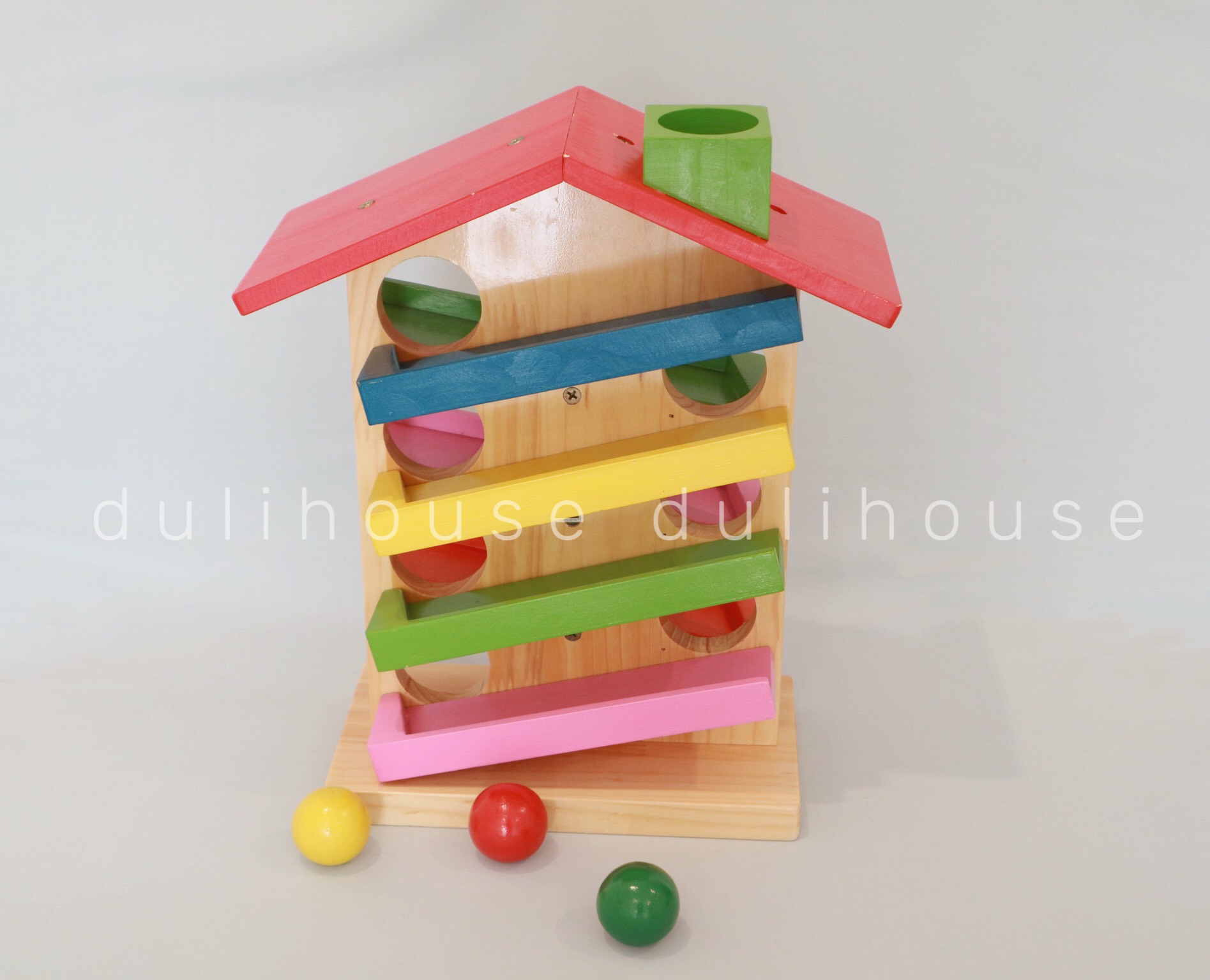 Đồ chơi gỗ ngôi nhà thả bi, hỗ trợ tăng khả năng nhận biết màu sắc phản xạ linh hoạt, kích thích tính tò mò ham học hỏi của bé, hàng Việt Nam chất lượng cao