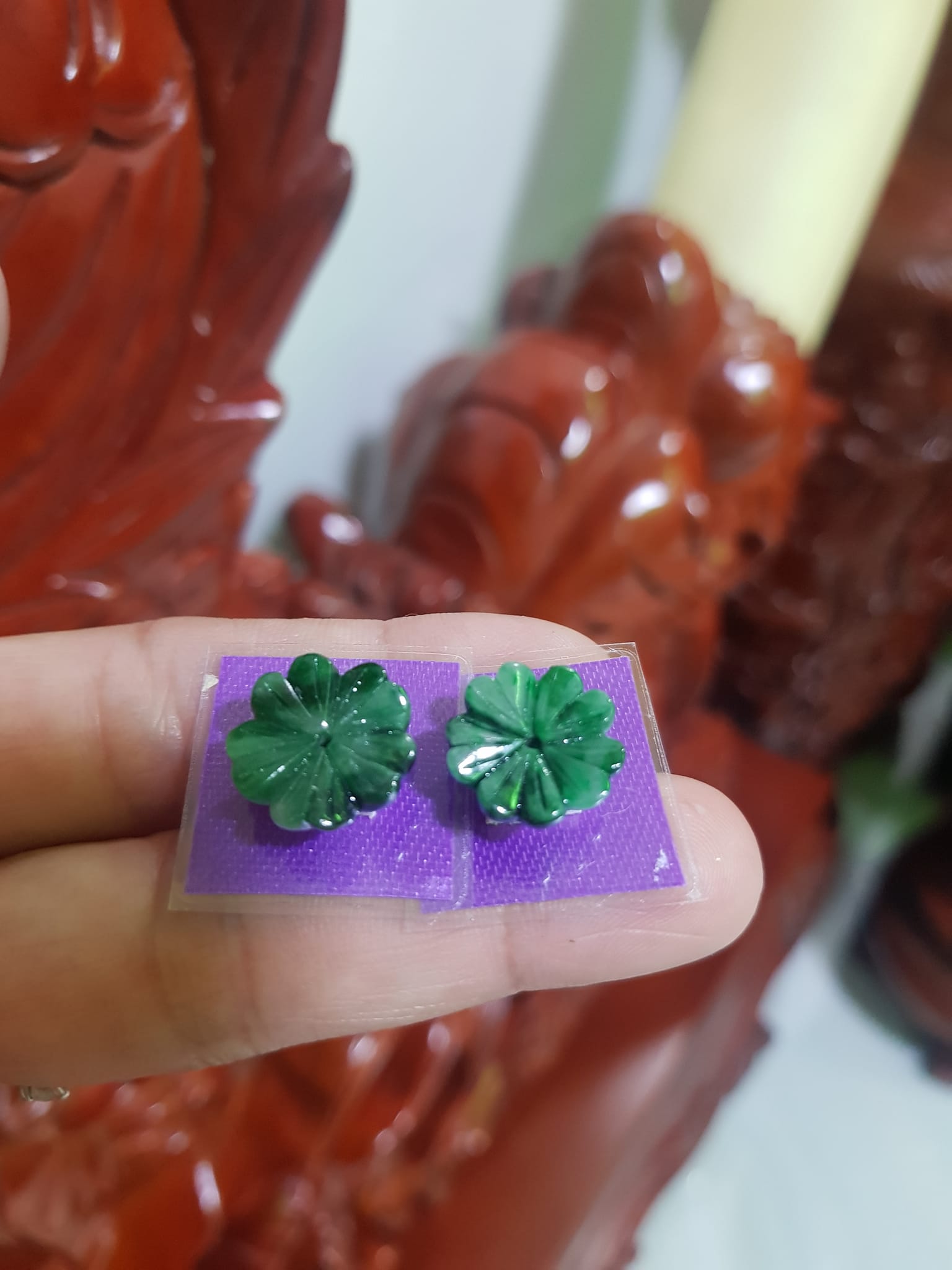 Đôi Bông Tai Bông Mai Trái Tim Size trung mới đẹp 14mm x 4mm Đá Ngọc cẩm thạch tự nhiên xanh đậm điểm sơn thủy bóng đẹp Nữ mệnh Thủy bọc vàng đeo rất đẹp sang ạ