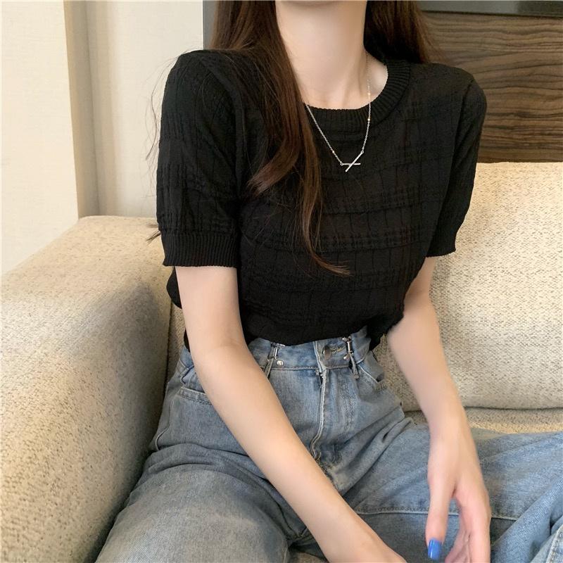 MS240 Áo len cộc tay cổ tròn kẻ ngang bo gấu