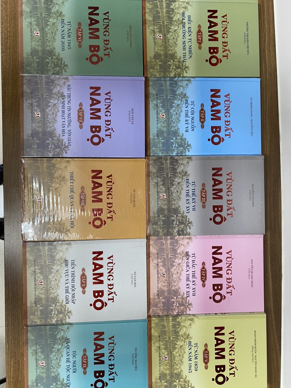 Bộ sách Vùng Đất Nam Bộ