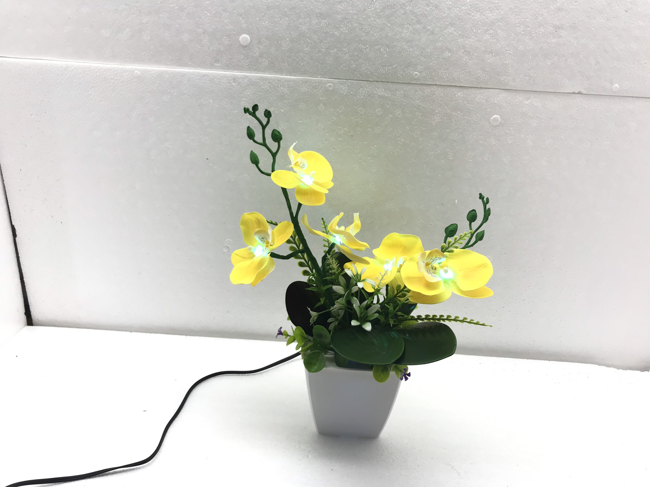 Hoa lan trang trí có đèn 2 nhánh  Hoa lan giả
