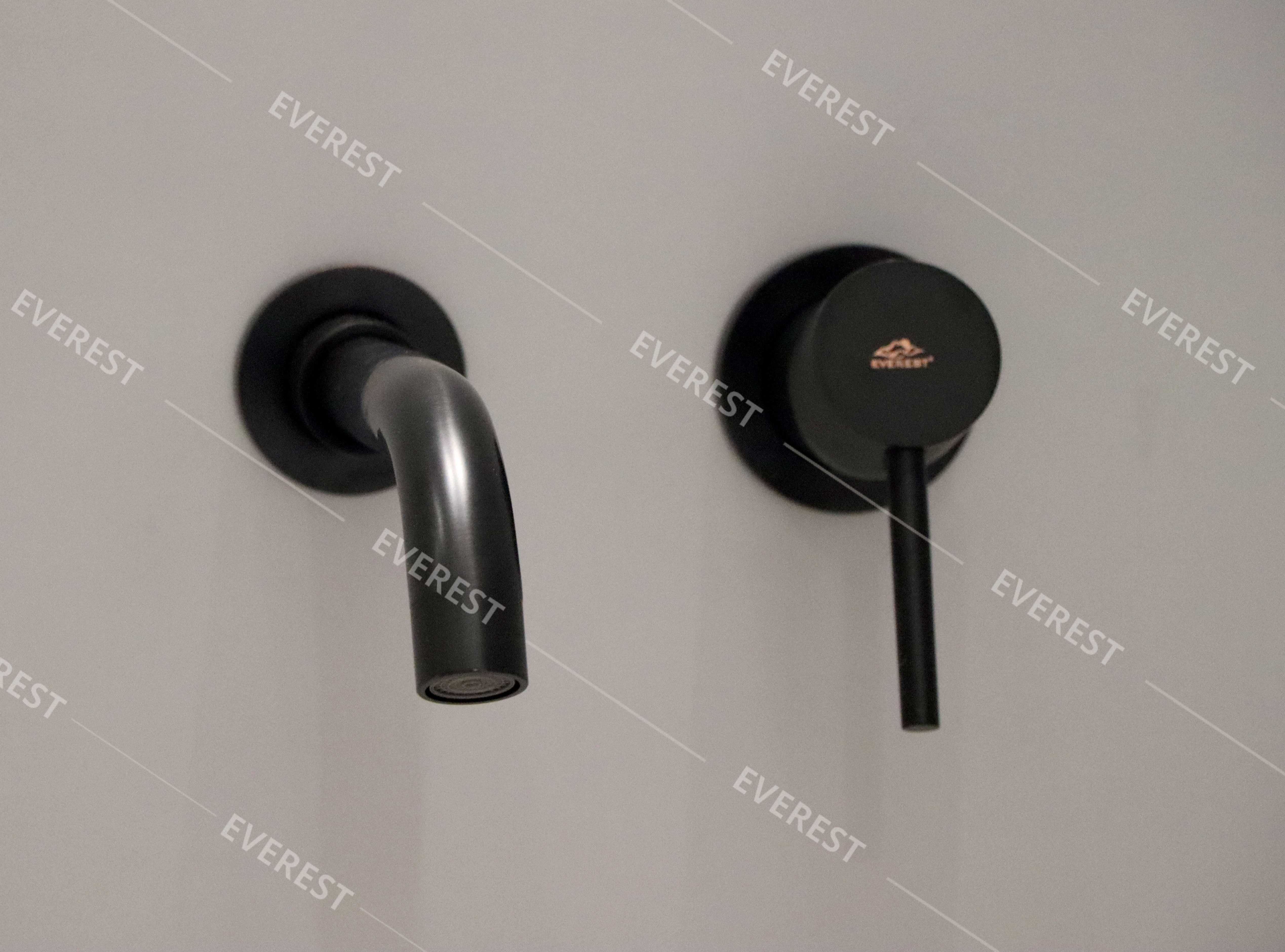 Vòi lavabo âm tường EVEREST EV-VĐ16