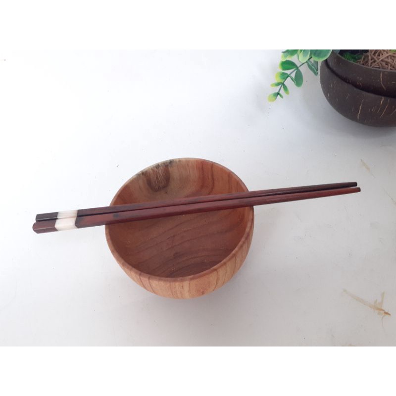 Đũa gỗ trắc đỏ gắn trai đẹp, sang trọng 25cm