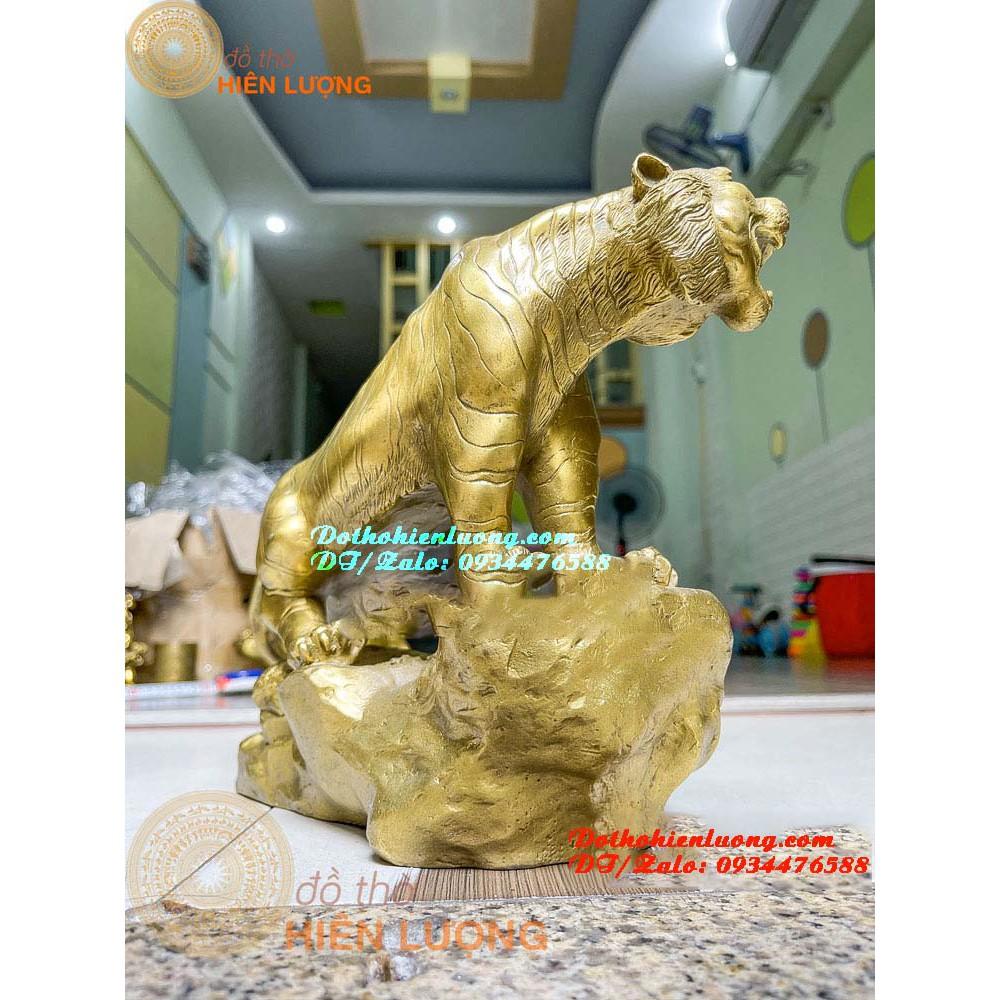 Tượng Hổ Gầm Đứng Bệ Núi Đá - Hổ Thét Sơn Hà Bằng Đồng Nguyên Chất Cao 22cm Đẹp Tinh Xảo