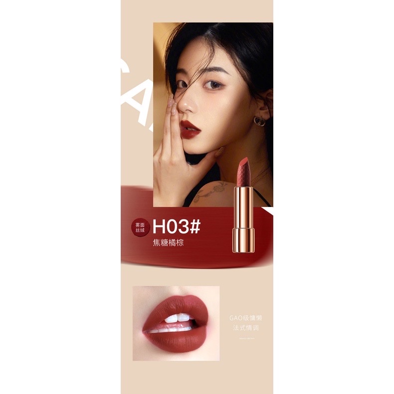 Set 4 cây son 3 màu 1 dưỡng ,kèm túi xách đựng sang trọng ,chất son mềm , lên màu chuẩn , độ bền cao ,cho làn môi mướt mịn, sáng hồng, giảm thâm môi hiệu quả. có thể làm quà tặng siêu xinh
